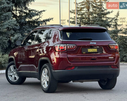 Червоний Джип Compass, об'ємом двигуна 2.4 л та пробігом 141 тис. км за 18300 $, фото 7 на Automoto.ua