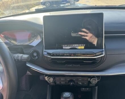 Червоний Джип Compass, об'ємом двигуна 2.4 л та пробігом 70 тис. км за 20000 $, фото 8 на Automoto.ua