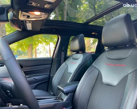 Джип Компас 2023 в Киеве на Automoto.ua Красный Джип Компас, объемом двигателя 2 л и пробегом 22 тыс. км за 27290 $, фото 23 на Automoto.ua