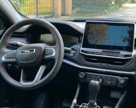 Джип Компас 2023 в Киеве на Automoto.ua Красный Джип Компас, объемом двигателя 2 л и пробегом 22 тыс. км за 27290 $, фото 36 на Automoto.ua