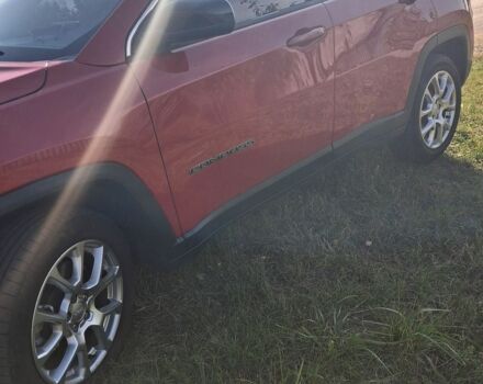 Червоний Джип Compass, об'ємом двигуна 2 л та пробігом 90 тис. км за 17300 $, фото 1 на Automoto.ua
