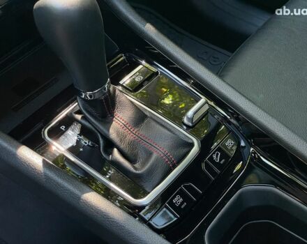 Джип Компас 2023 в Киеве на Automoto.ua Красный Джип Компас, объемом двигателя 2 л и пробегом 22 тыс. км за 27290 $, фото 25 на Automoto.ua