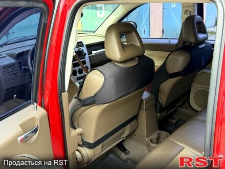 Червоний Джип Compass, об'ємом двигуна 2.4 л та пробігом 86 тис. км за 7500 $, фото 1 на Automoto.ua