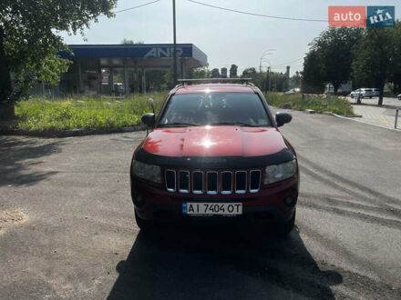Джип Compass 2011 у Києві на Automoto.ua Червоний Джип Compass, об'ємом двигуна 2.36 л та пробігом 243 тис. км за 8500 $, фото 1 на Automoto.ua