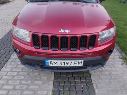 Червоний Джип Compass, об'ємом двигуна 2 л та пробігом 284 тис. км за 7300 $, фото 1 на Automoto.ua