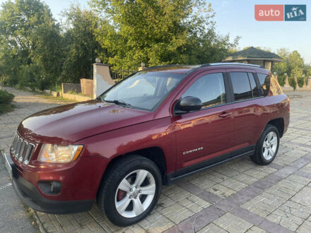 Джип Compass 2012 у Харкові на Automoto.ua Червоний Джип Compass, об'ємом двигуна 2.4 л та пробігом 305 тис. км за 8400 $, фото 1 на Automoto.ua