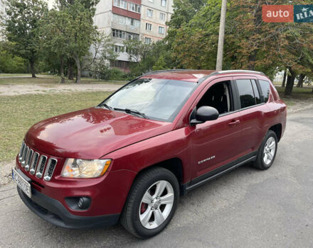 Красный Джип Компас, объемом двигателя 2.4 л и пробегом 305 тыс. км за 7900 $, фото 1 на Automoto.ua