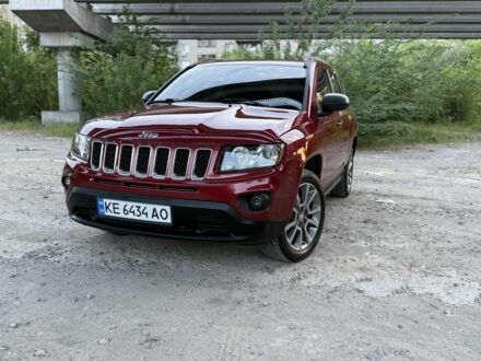 Джип Compass 2015 у Дніпро (Дніпропетровську) на Automoto.ua Червоний Джип Compass, об'ємом двигуна 2 л та пробігом 72 тис. км за 9300 $, фото 1 на Automoto.ua