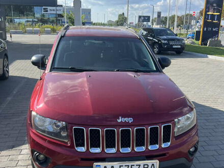 Джип Компас 2016 в Киеве на Automoto.ua Красный Джип Компас, объемом двигателя 2 л и пробегом 180 тыс. км за 8800 $, фото 1 на Automoto.ua