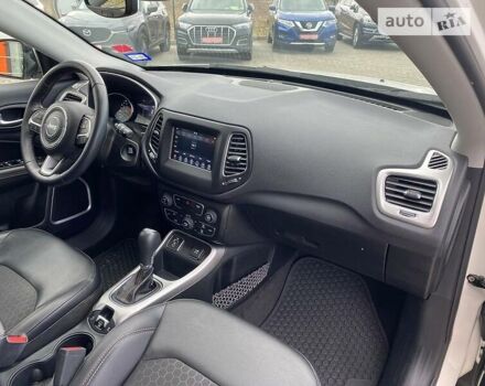 Джип Компас, объемом двигателя 2.4 л и пробегом 72 тыс. км за 16000 $, фото 6 на Automoto.ua