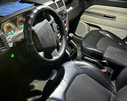 Джип Compass, об'ємом двигуна 2.4 л та пробігом 300 тис. км за 6000 $, фото 7 на Automoto.ua