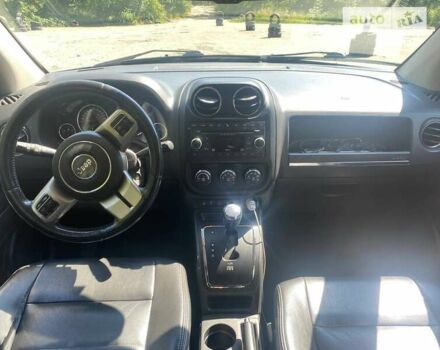 Джип Компас, объемом двигателя 2.36 л и пробегом 249 тыс. км за 8200 $, фото 10 на Automoto.ua