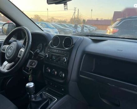 Джип Компас, объемом двигателя 2.1 л и пробегом 185 тыс. км за 10900 $, фото 16 на Automoto.ua