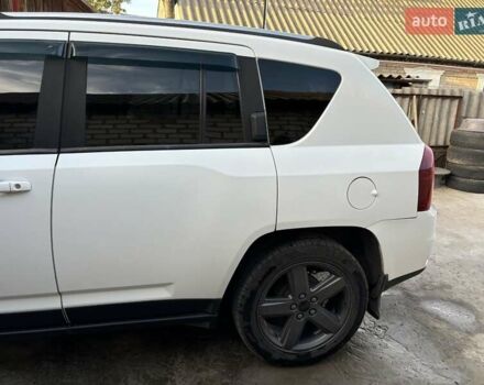 Джип Компас, объемом двигателя 2 л и пробегом 144 тыс. км за 10600 $, фото 4 на Automoto.ua