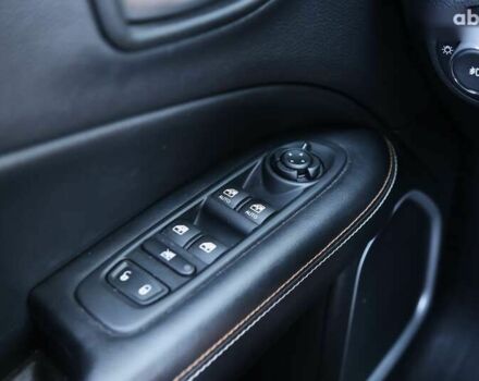 Джип Compass, об'ємом двигуна 2.4 л та пробігом 90 тис. км за 15900 $, фото 22 на Automoto.ua