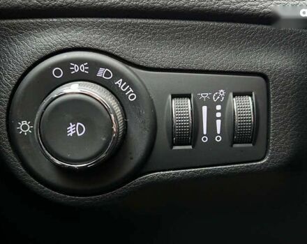 Джип Compass, об'ємом двигуна 2.4 л та пробігом 92 тис. км за 17200 $, фото 18 на Automoto.ua