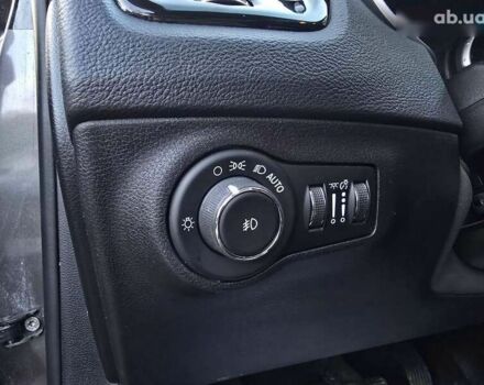 Джип Compass, об'ємом двигуна 2.4 л та пробігом 163 тис. км за 15000 $, фото 19 на Automoto.ua