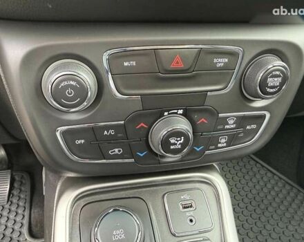 Джип Compass, об'ємом двигуна 2.4 л та пробігом 127 тис. км за 14900 $, фото 18 на Automoto.ua