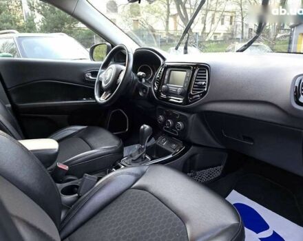 Джип Compass, об'ємом двигуна 2.4 л та пробігом 163 тис. км за 15000 $, фото 9 на Automoto.ua