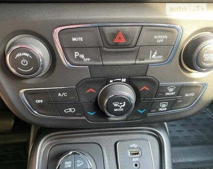 Джип Compass, об'ємом двигуна 2.4 л та пробігом 215 тис. км за 14500 $, фото 7 на Automoto.ua