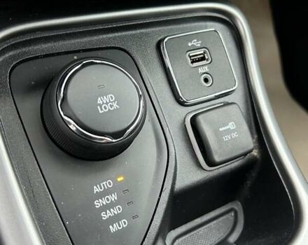 Джип Compass, об'ємом двигуна 2.4 л та пробігом 61 тис. км за 16000 $, фото 29 на Automoto.ua