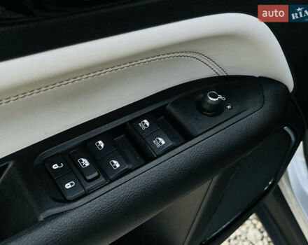 Джип Compass, об'ємом двигуна 2.36 л та пробігом 35 тис. км за 18500 $, фото 13 на Automoto.ua