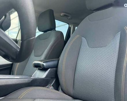 Джип Compass, об'ємом двигуна 2.4 л та пробігом 103 тис. км за 19500 $, фото 8 на Automoto.ua