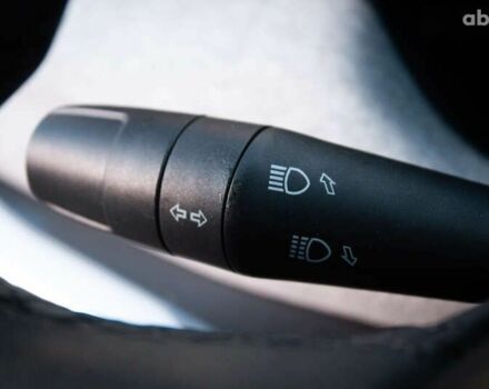 Джип Компас, объемом двигателя 2 л и пробегом 53 тыс. км за 21800 $, фото 25 на Automoto.ua