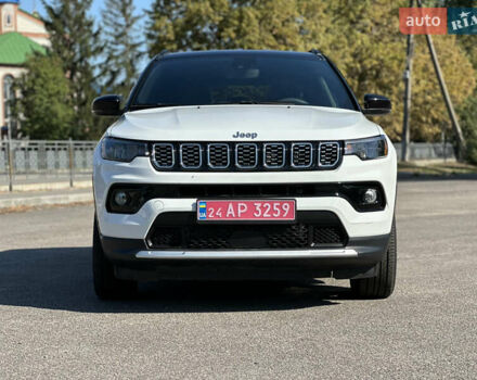 Джип Компас 2024 в Первомайском на Automoto.ua Джип Компас, объемом двигателя 2 л и пробегом 9 тыс. км за 23500 $, фото 1 на Automoto.ua