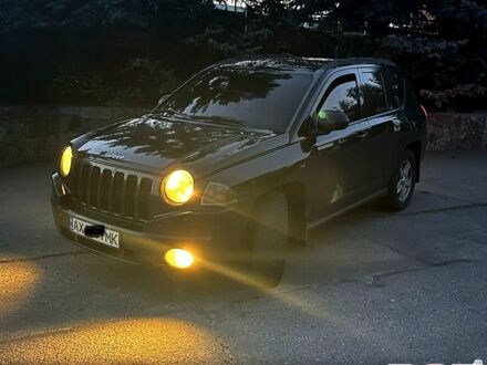 Джип Компас, объемом двигателя 2.4 л и пробегом 300 тыс. км за 6000 $, фото 1 на Automoto.ua