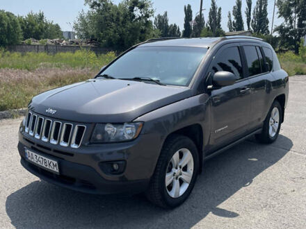Джип Компас 2014 в Киеве на Automoto.ua Джип Компас, объемом двигателя 2.36 л и пробегом 155 тыс. км за 10700 $, фото 1 на Automoto.ua