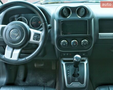 Джип Компас, объемом двигателя 2.36 л и пробегом 120 тыс. км за 10700 $, фото 1 на Automoto.ua