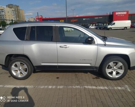 Серый Джип Компас, объемом двигателя 2 л и пробегом 150 тыс. км за 10000 $, фото 2 на Automoto.ua