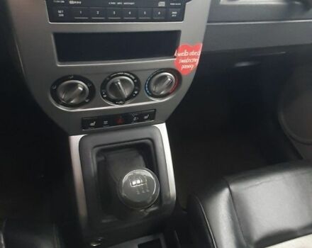 Серый Джип Компас, объемом двигателя 2 л и пробегом 317 тыс. км за 3778 $, фото 7 на Automoto.ua