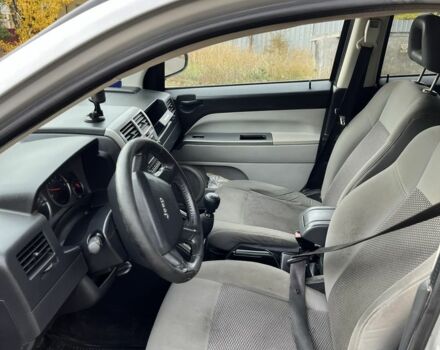 Сірий Джип Compass, об'ємом двигуна 2 л та пробігом 310 тис. км за 3378 $, фото 6 на Automoto.ua