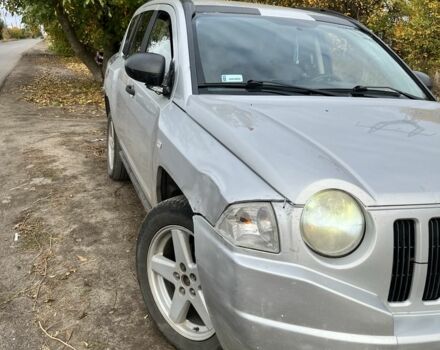 Сірий Джип Compass, об'ємом двигуна 2 л та пробігом 310 тис. км за 3378 $, фото 5 на Automoto.ua