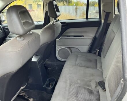 Сірий Джип Compass, об'ємом двигуна 2 л та пробігом 310 тис. км за 3378 $, фото 7 на Automoto.ua