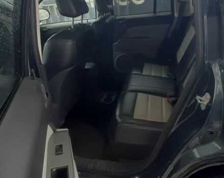 Серый Джип Компас, объемом двигателя 2 л и пробегом 317 тыс. км за 3778 $, фото 4 на Automoto.ua