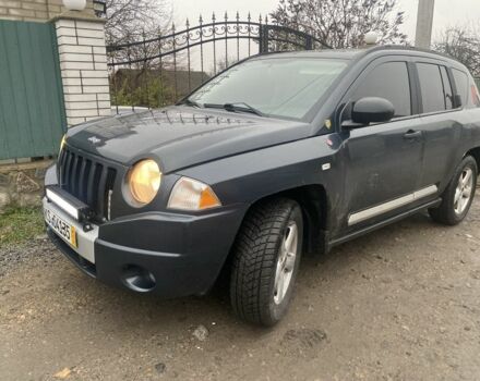 Серый Джип Компас, объемом двигателя 2 л и пробегом 201 тыс. км за 3600 $, фото 1 на Automoto.ua