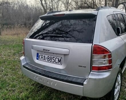 Серый Джип Компас, объемом двигателя 2 л и пробегом 78 тыс. км за 2953 $, фото 14 на Automoto.ua