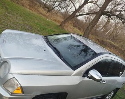 Серый Джип Компас, объемом двигателя 2 л и пробегом 78 тыс. км за 2953 $, фото 5 на Automoto.ua