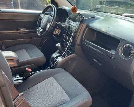 Сірий Джип Compass, об'ємом двигуна 2.4 л та пробігом 281 тис. км за 8900 $, фото 6 на Automoto.ua