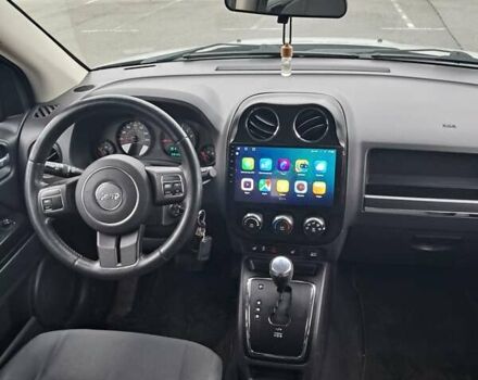 Серый Джип Компас, объемом двигателя 2.36 л и пробегом 324 тыс. км за 7500 $, фото 8 на Automoto.ua