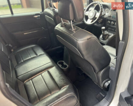 Серый Джип Компас, объемом двигателя 2.14 л и пробегом 199 тыс. км за 7350 $, фото 10 на Automoto.ua