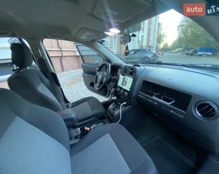 Серый Джип Компас, объемом двигателя 2.36 л и пробегом 210 тыс. км за 8000 $, фото 22 на Automoto.ua