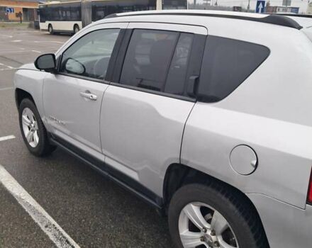 Серый Джип Компас, объемом двигателя 2.36 л и пробегом 324 тыс. км за 7500 $, фото 6 на Automoto.ua