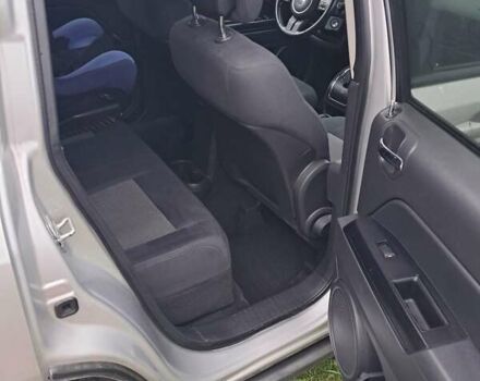 Серый Джип Компас, объемом двигателя 2.36 л и пробегом 324 тыс. км за 7500 $, фото 1 на Automoto.ua