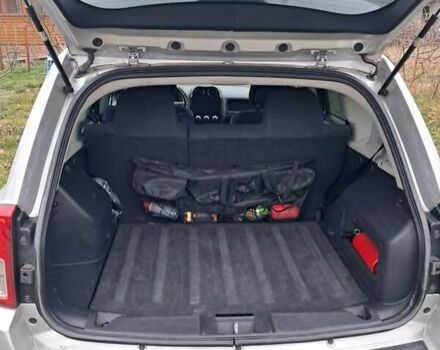 Серый Джип Компас, объемом двигателя 2.36 л и пробегом 324 тыс. км за 7500 $, фото 10 на Automoto.ua