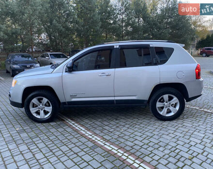 Серый Джип Компас, объемом двигателя 2.36 л и пробегом 210 тыс. км за 8000 $, фото 3 на Automoto.ua