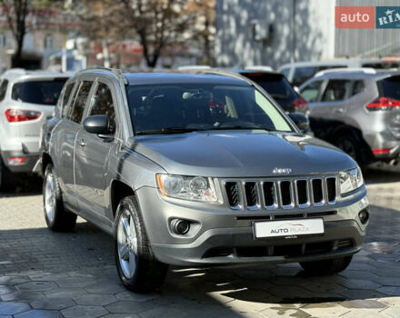 Джип Компас 2011 в Одессе на Automoto.ua Серый Джип Компас, объемом двигателя 2.36 л и пробегом 298 тыс. км за 6500 $, фото 3 на Automoto.ua